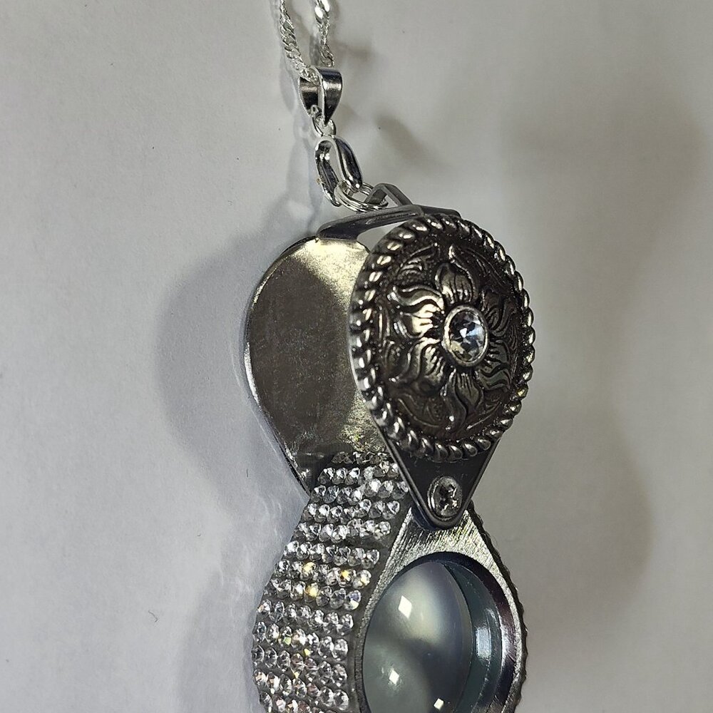 Magnifying Glass Rhinestone Oxidized Silver Jeweler's Loupe Pendant Necklace 20x